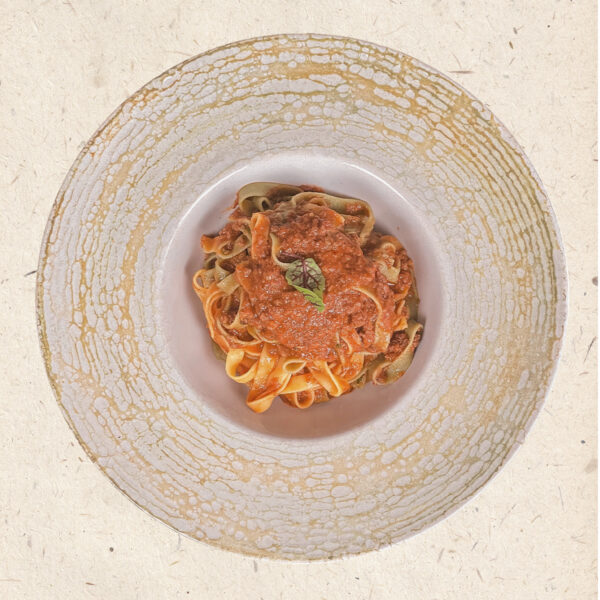 Tagliatelle de casă cu ragu de vită